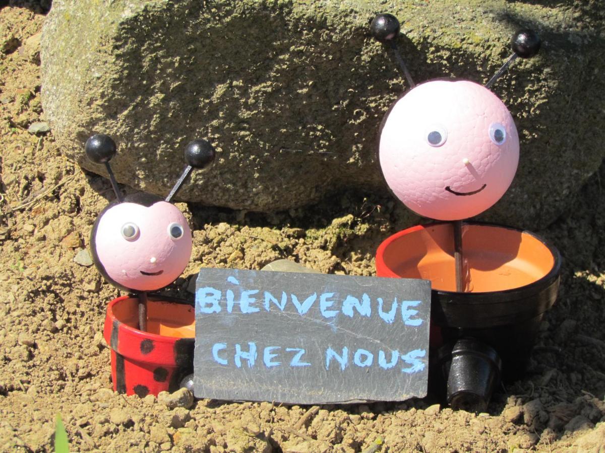 Gite La Petite Maison Montournais Bagian luar foto